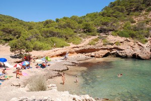 cala olivera roca llisa santa eularia eulalia ibiza eivissa