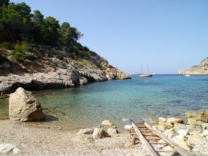 calo des moltons port de sant miquel puerto de san miguel ibiza eivissa