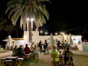 restaurante can mosson by guillemis ibiza eivissa platja den bossa