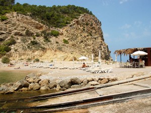 chiringuito pas de s'illa port de sant miquel san miguel s'illa des bosc