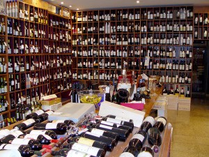 bodega vinos licores ginebras premium enotecum ibiza eivissa isidor macabich