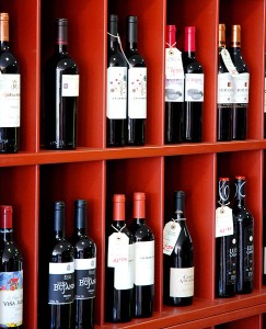 bodega vinos licores ginebras premium enotecum ibiza eivissa santa eularia