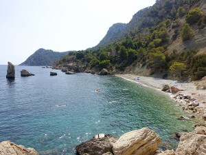 playa cala es niu de s aguila es cubells ibiza eivissa