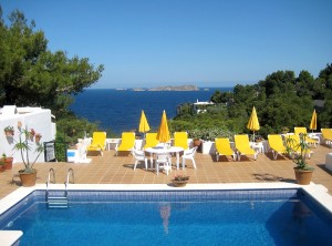 hostal club cala moli sant josep san jose ibiza eivissa