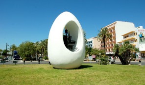 Monumento al Descubrimiento de América (‘Huevo de Colón’)