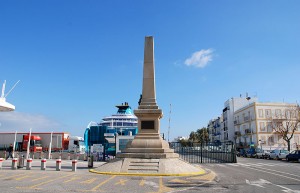 monumento a los corsarios puerto de ibiza eivissa
