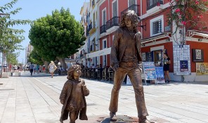 Monumento a los hippies