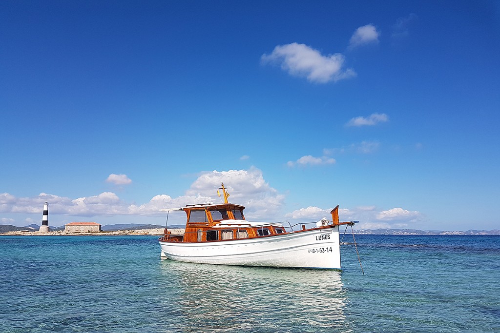 charter excursiones mar llaut lunes nautipic