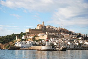 paseo maritimo ibiza eivissa dalt vila murallas puerto