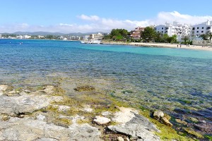 playa platja des pinet bahia de sant antoni sant josep