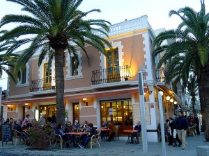 bar cafe restaurante royalty santa eularia eulalia ibiza eivissa