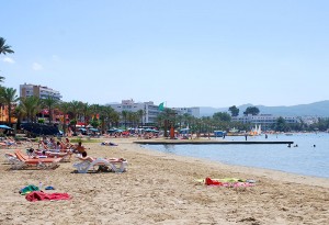 playa sarenal sant antoni san antonio ibiza eivissa