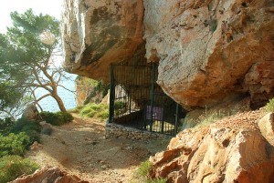 ses fontanelles cova des vi sant antoni san antonio cala salada ibiza eivissa