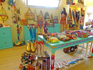 tienda world family ibiza carretera de sant joan san juan can curune eivissa